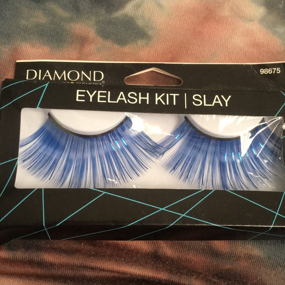Diamond Cosmetics, Eye Lash Kit / SLAY. NWB. Color Blue.